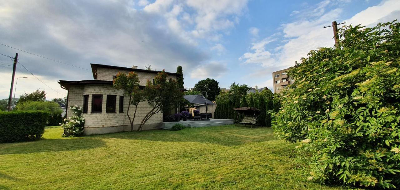 Elly House Villa ฮัปซาลู ภายนอก รูปภาพ